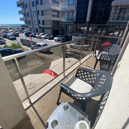 Apartament Andy Mamaia Nord 30 M De Plaja Нэводари Экстерьер фото